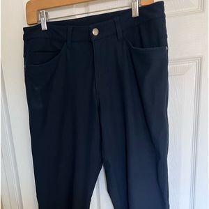 Men’s size 31 waist Lululemon pants